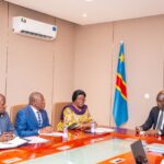Territoire de Beni : l’honorable Mbusa Kayithula Jean de Dieu a offert un émetteur radio à la population de Eringeti