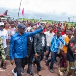 SE Jean-Lucien Bussa Tongba aux habitants de Makanza: «nous n’allons jamais abandonner à Kagame la terre que nos ancêtres nous ont léguée. Même un mètre carré, il n’en aura pas»